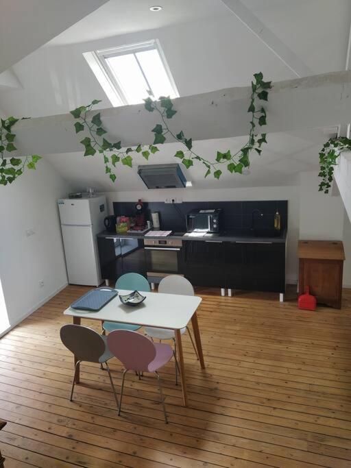 Appartement Le Loft De La Place Du Marche Vivonne